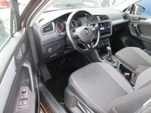 VOLKSWAGEN TIGUAN  1.4TSi COMFORTLINE 4MOTION AT6 - Image 6