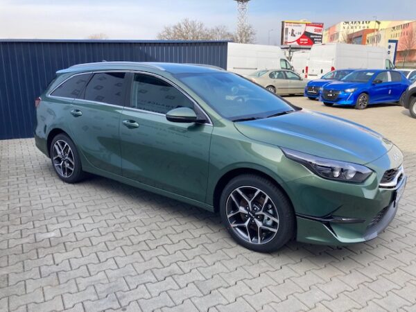 KIA CEED SW 1,5 T-Gdi A7 DCT GOLD - Image 2