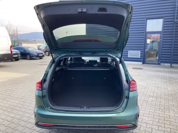 KIA CEED SW 1,5 T-Gdi A7 DCT GOLD - Image 6