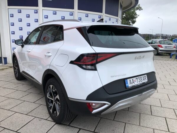 KIA SPORTAGE Gold 1,6 T-GDi 180k A7 - Image 5