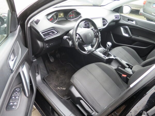 PEUGEOT 308 SW 1.6 BlueHDi ACTIVE - Image 6