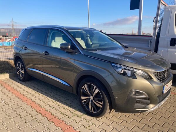 PEUGEOT 5008 NEW ALLURE 1.6 PureTech 180k EAT8
