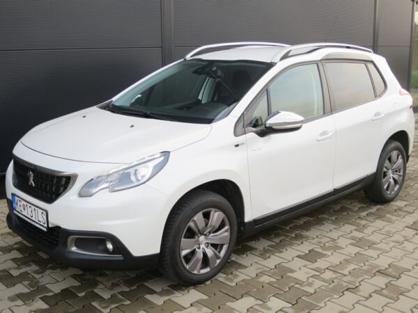 PEUGEOT 2008 1.2 PureTech STYLE