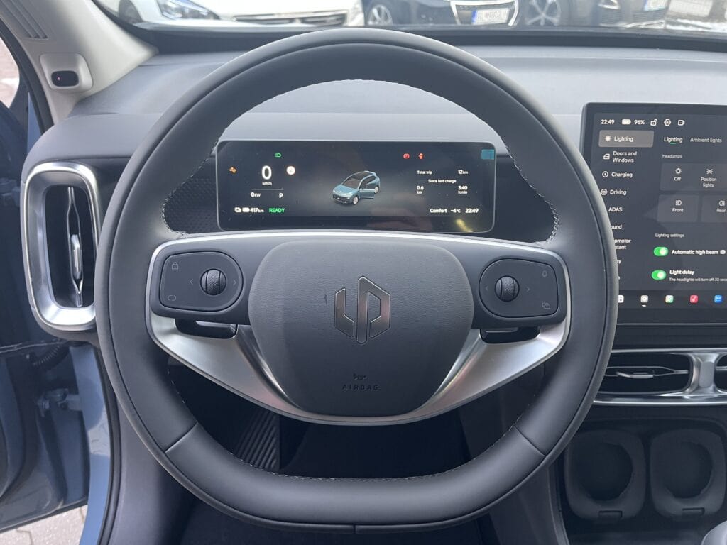 10.B10_DesMax_modrá_Vol