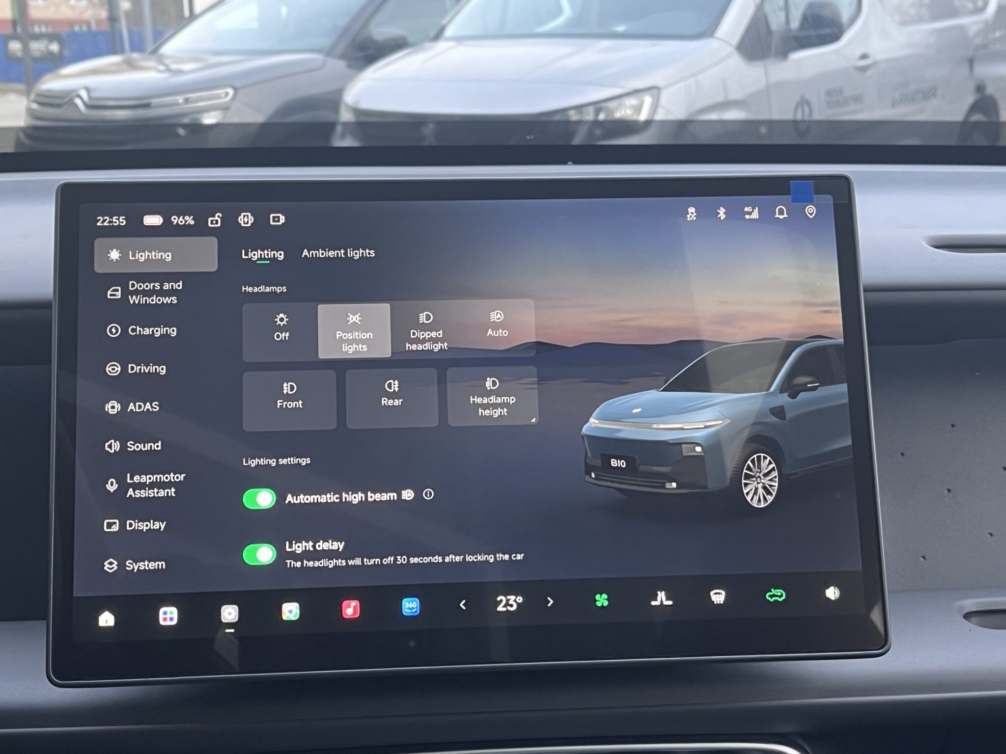 11.B10_DesMax_modrá_SD