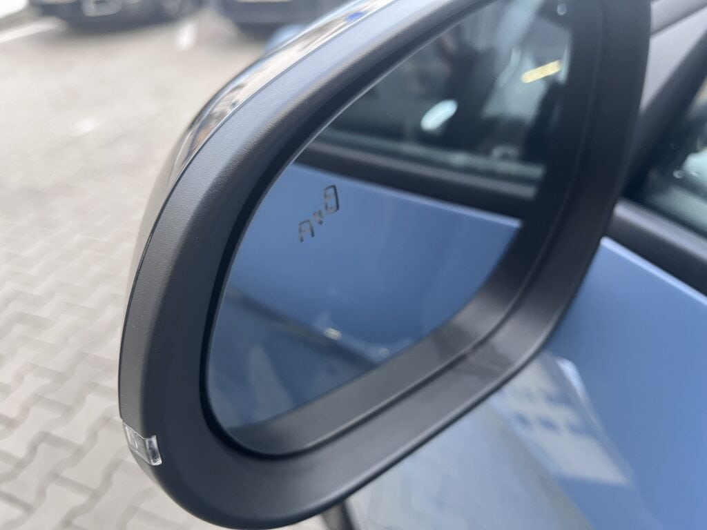 13.B10_DesMax_modrá_SZ