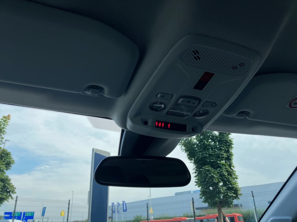 14.208_Allure_Sivá_LDM0_Int4