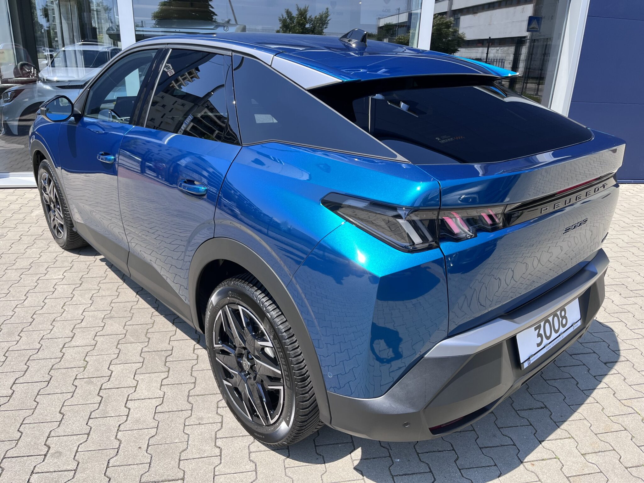 5_3008_Allure_Modrá_DPM0_Hybrid_LZ