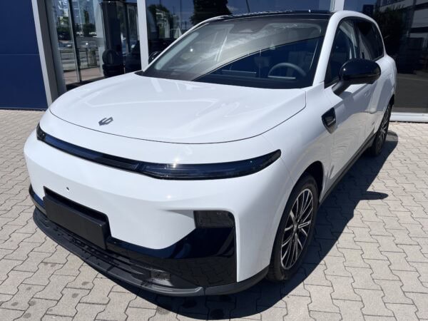 LEAPMOTOR B10 Design REEV 217k 18,8 kWh