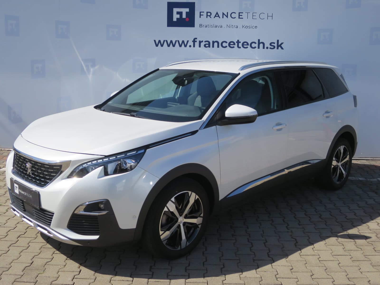 Peugeot 5008 1.6THP ALLURE EAT6