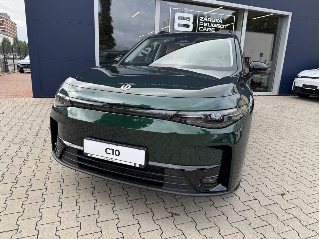 C10_002