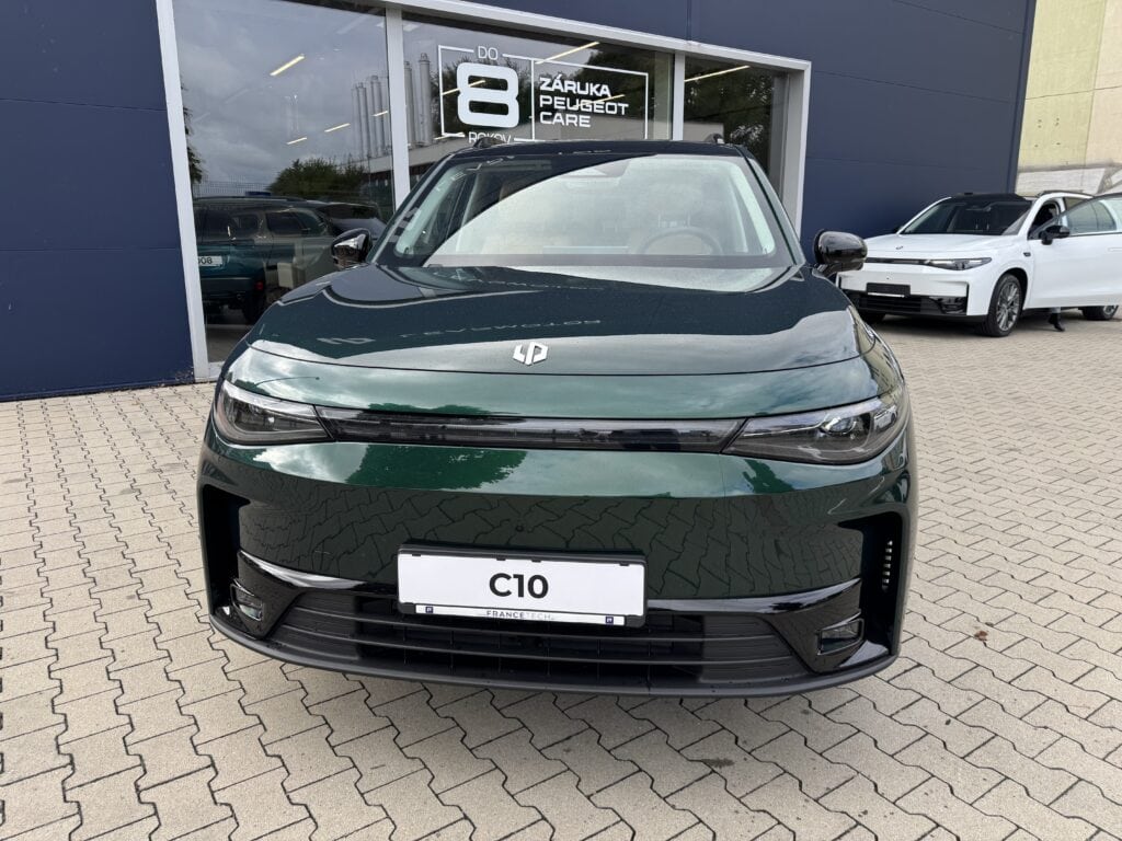 C10_003